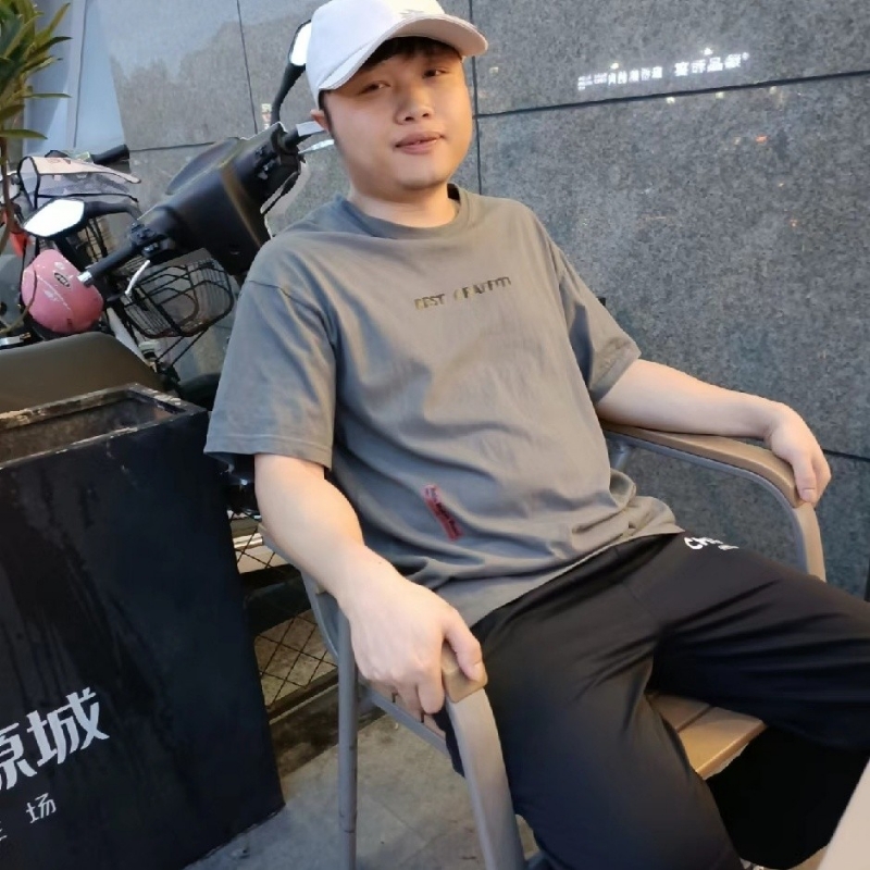 风吹半夏的第一张照片--阳江中老年相亲网